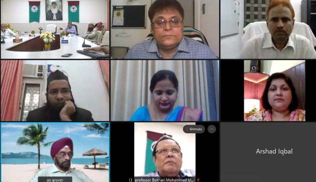 AMU: साइबर सुरक्षा और डिजिटल फोरेंसिक पर दिया ज्ञान