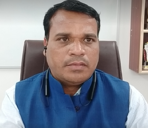 अमुवि शिक्षक डा. पठान द्वारा मराठी में अनुसंधान पद्धति पर व्याख्यान